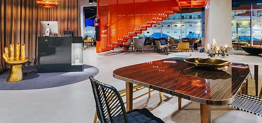 Hotel Pestana Cr7 Funchal (Adults Only)